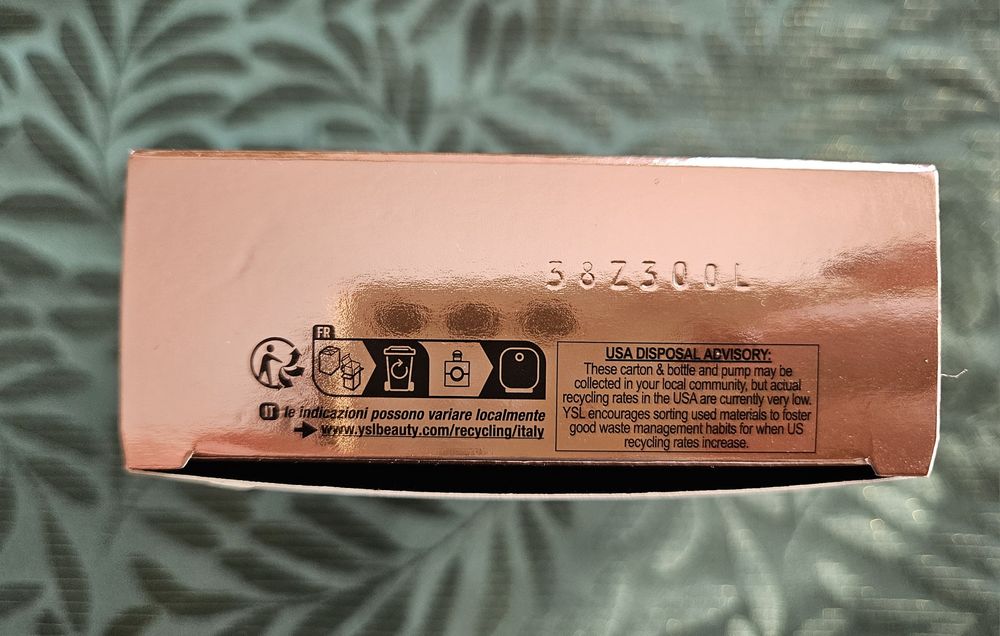 Pudełko perfumy Black Opoum 90 ml