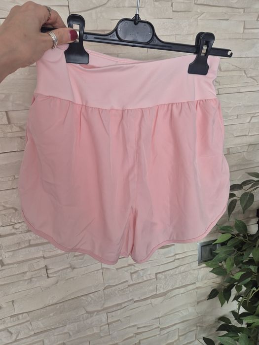 Szorty sportowe damskie rozmiar M