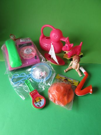 Lote de 9 Brinquedos Portugueses da marca Pepe antigos