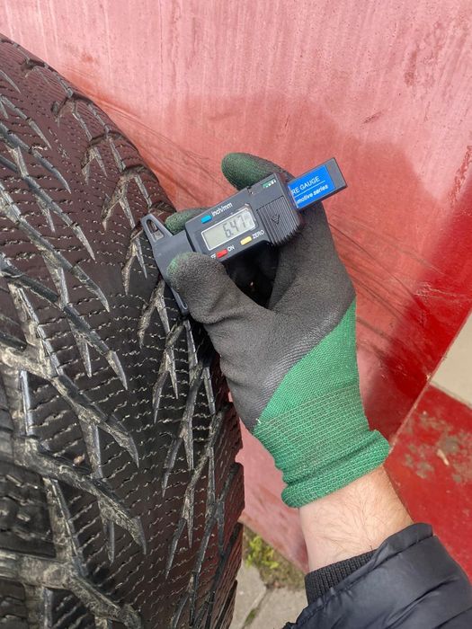 Зимові шини / резина 255/55 R19 Nokian Tyres Hakkapelitta R3 SUV