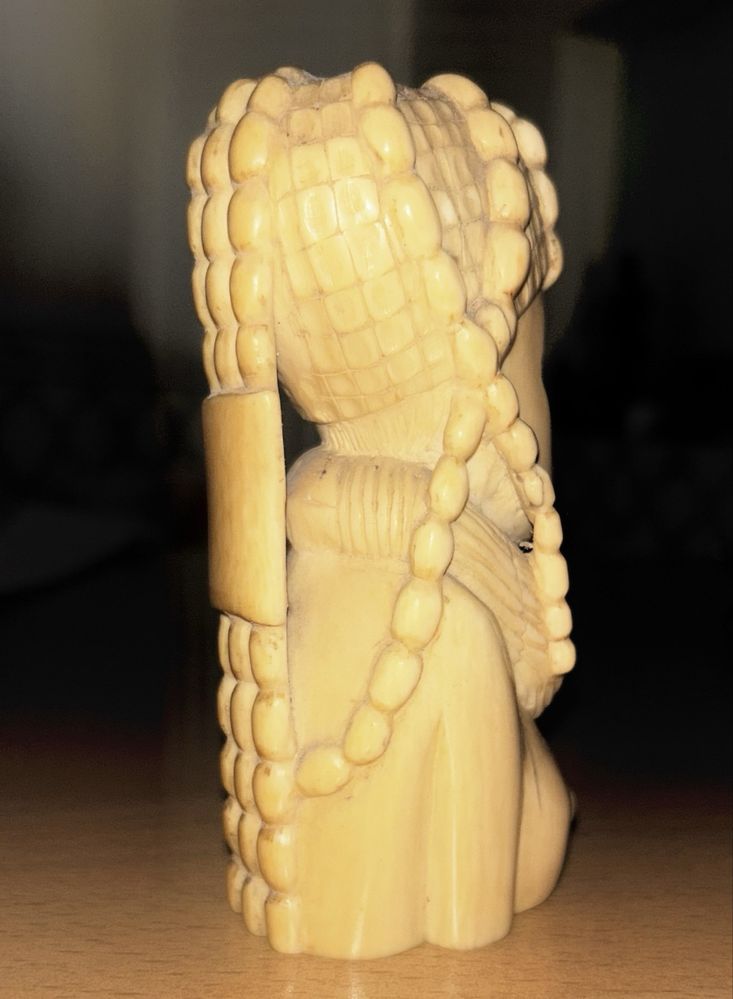 boneca de marfim