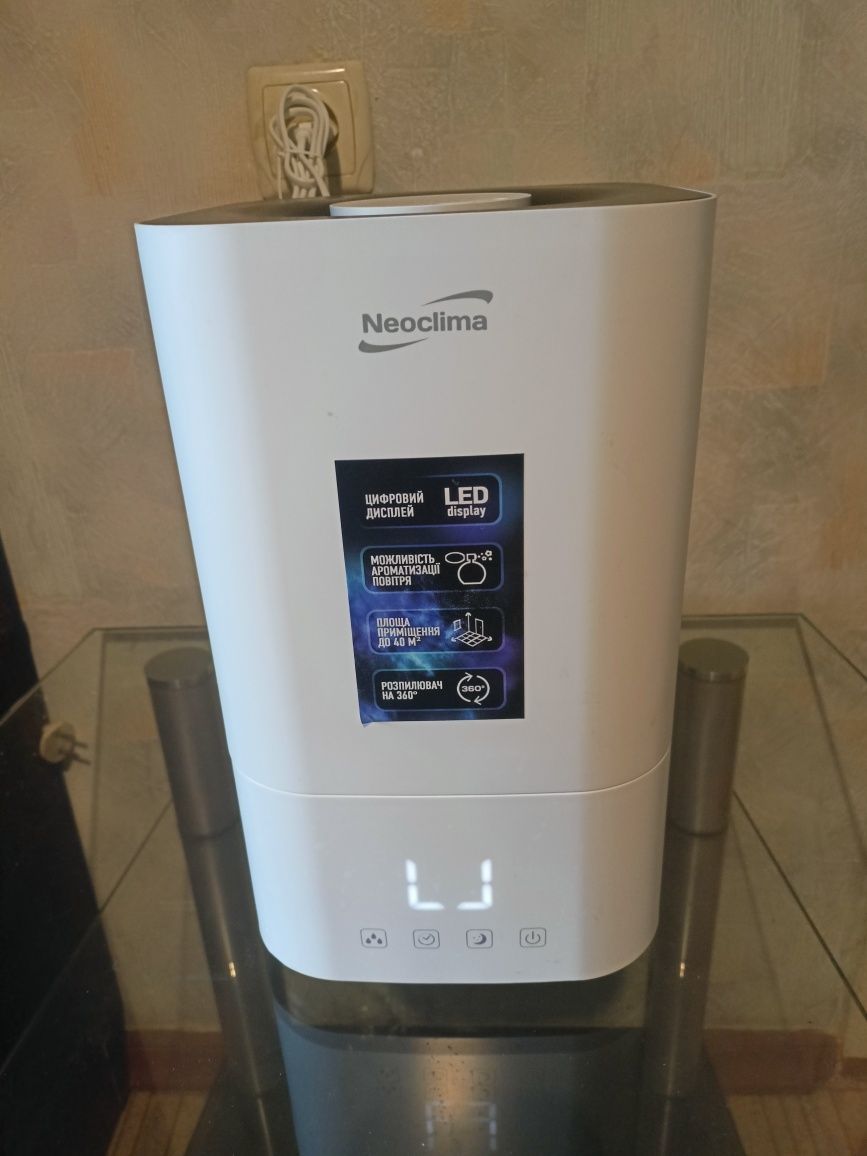 Зволожувач повітря Neoclima SP-55W