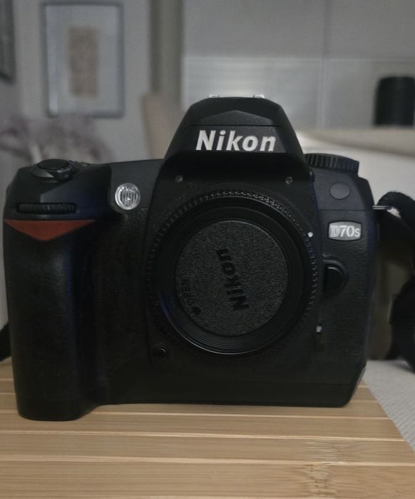 Máquina Nikon D70S