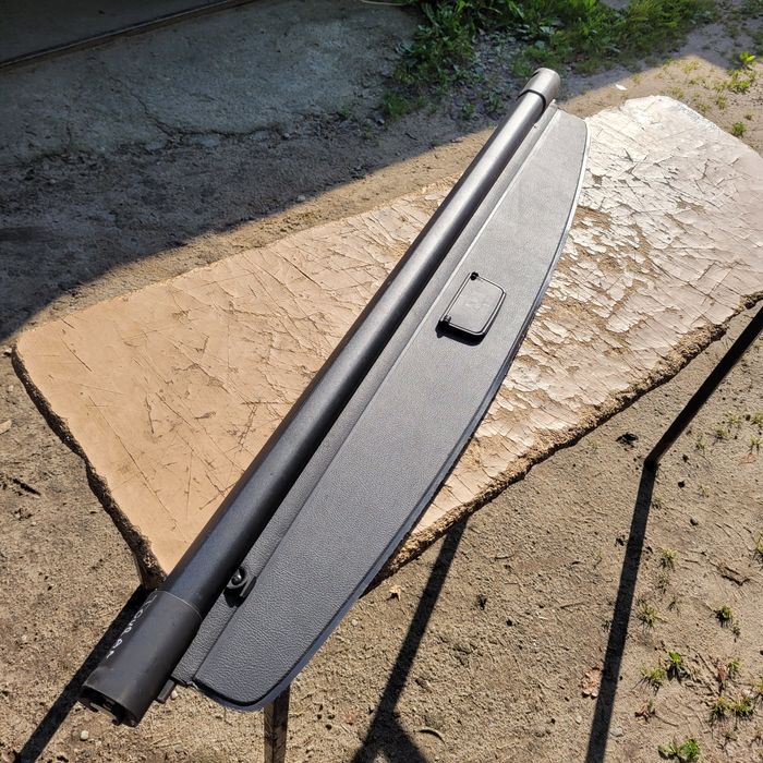 Roleta bagażnika vw Touran I 2004r 7 osobowy