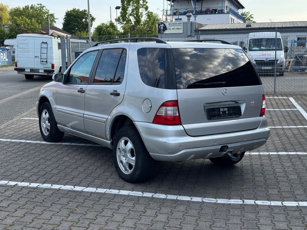 Продам Mercedes ML 270
