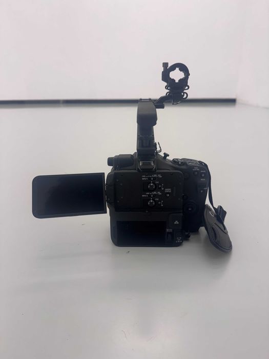 Câmera Canon EOS C80