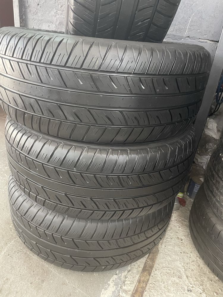 Шины летние 285/50/20 Dunlop Grandtrac AT22