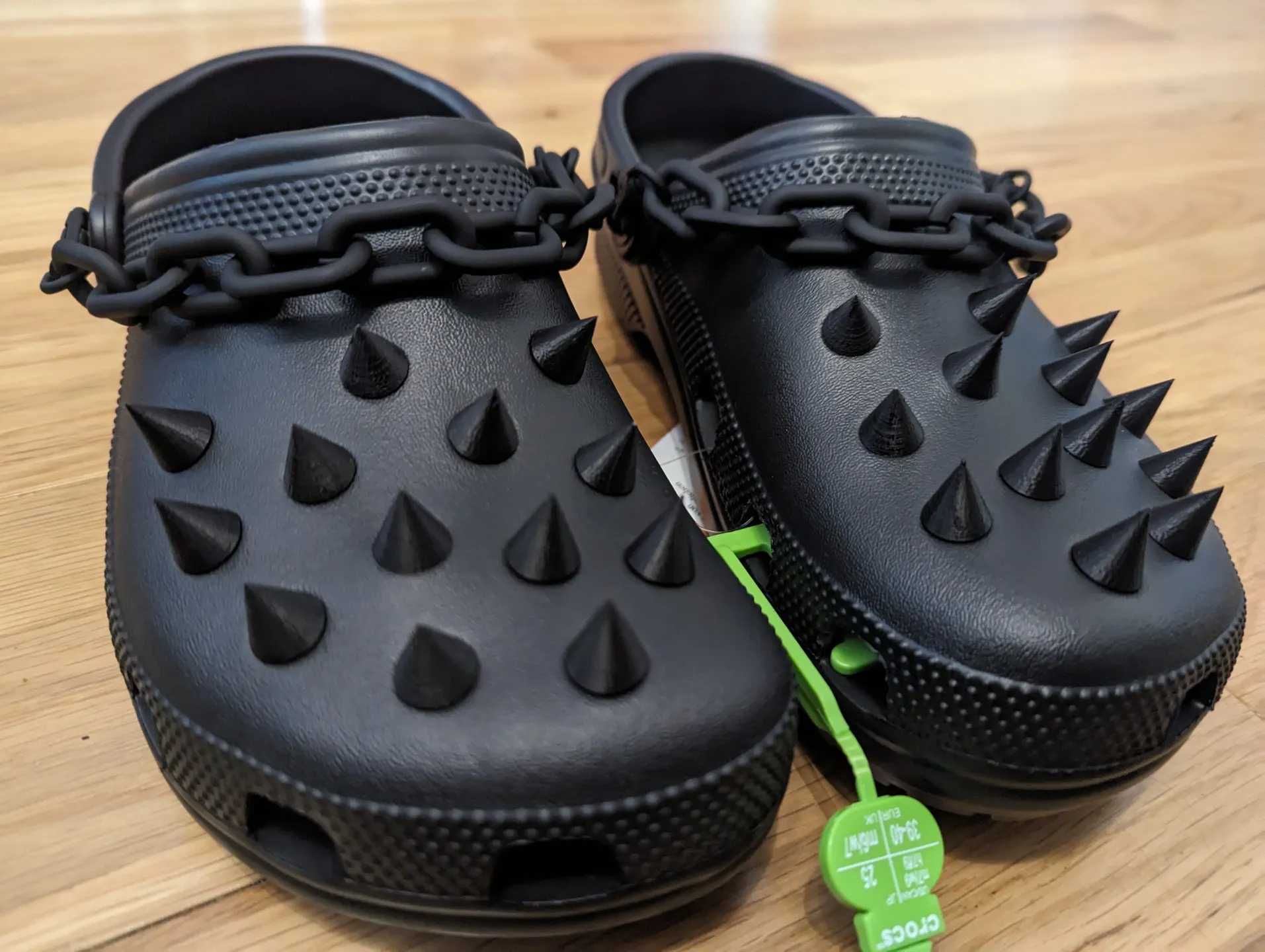 Шипи та ланцюжки для кроксів. Crocs