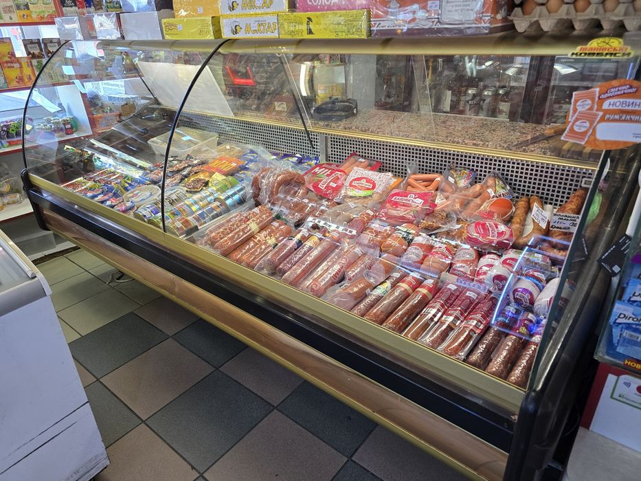 Холодильна вітрина GOLD