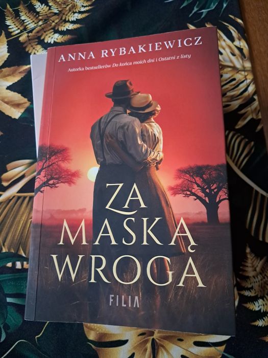 Za maską wroga Anna Rybakiewicz