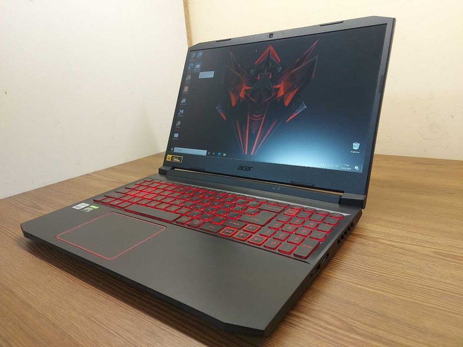 Ноутбук Acer Nitro 5 AN515-55 - i5-10300H / RTX 3050 / SSD / FHD 144Hz