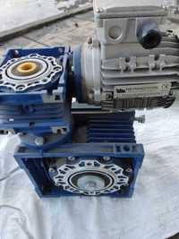 Двухступенчатый червячный мотор-редуктор PMRV CMRV 40/75 180W Италия