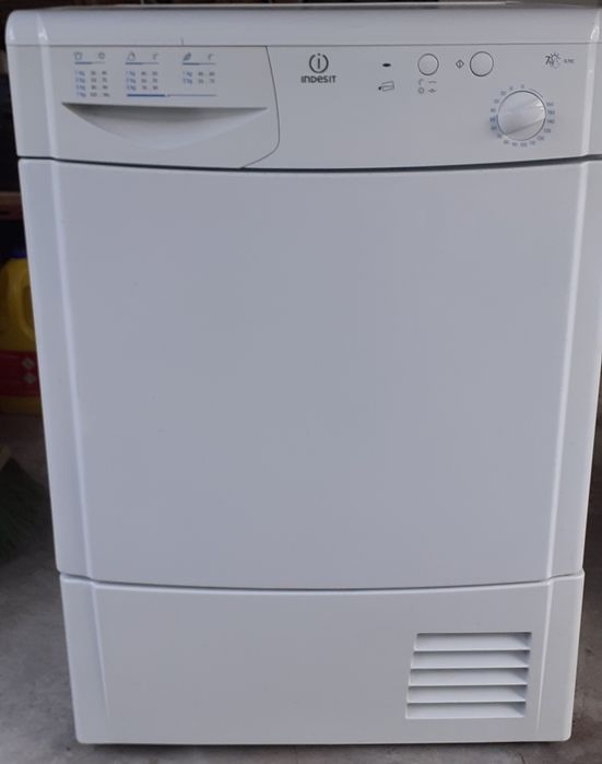 Máquina de secar roupa Indesit 7 kg