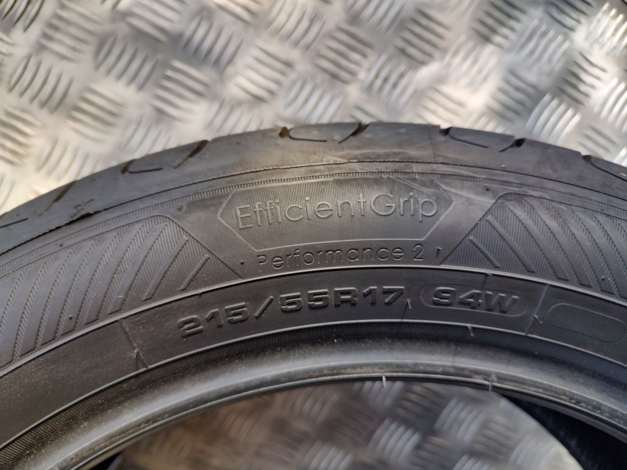 215/55/17 Goodyear Efficient Grip Performance 2 2024r