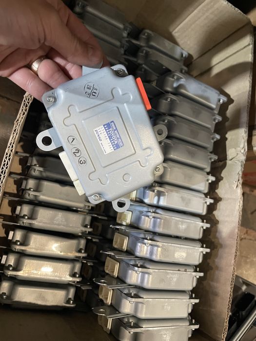 BMS sensor battery voltage / Блок реле / Чека Toyota