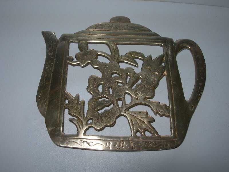 Підставка на ніжках, чайник, бронза, Німеччина