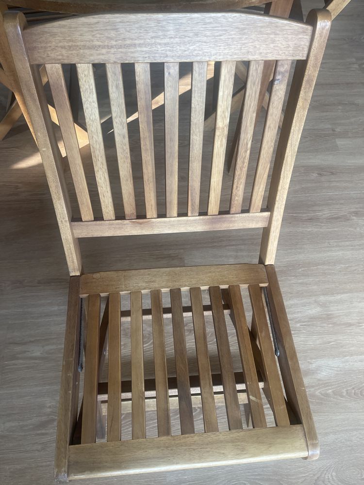 Conjunto de exterior mesa e cadeiras