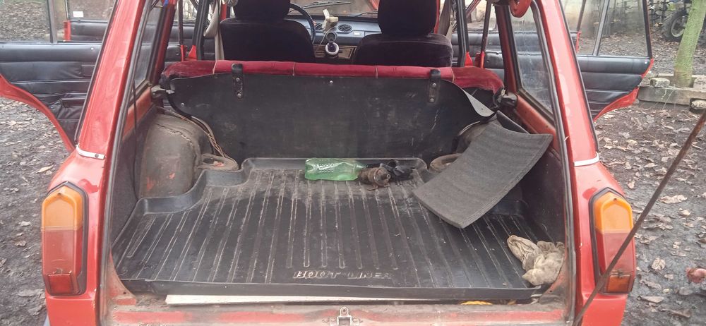 ваз 2102 червоний