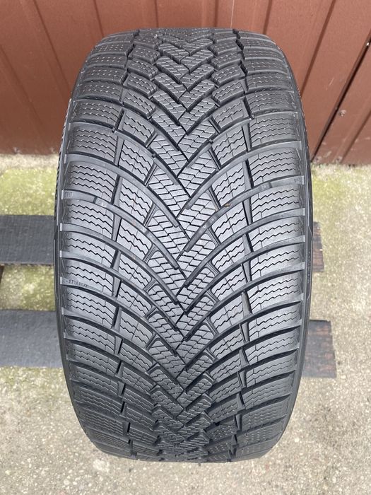 Opona 235/35r19 Barum Polaris 6
