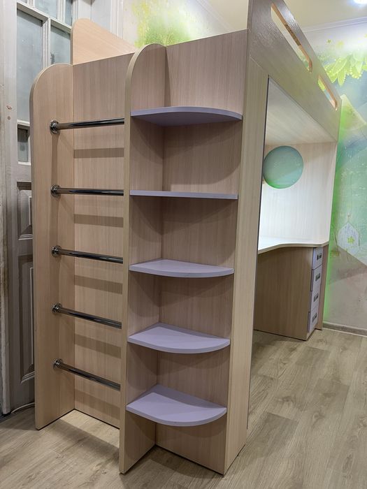 Ліжко-чердак/ярусне ліжко з шафою і робочим місцем