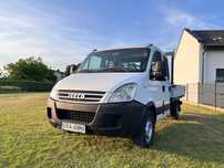 Iveco Daily 2.3D 2009r. Doka skrzynia brygadówka 7 osób