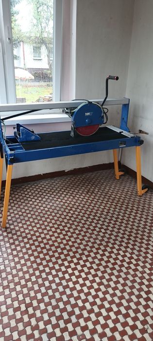 Przecinarka do glazury.