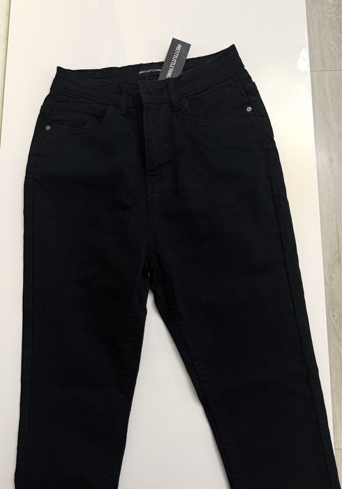 Джинси чорні кльош нові хс