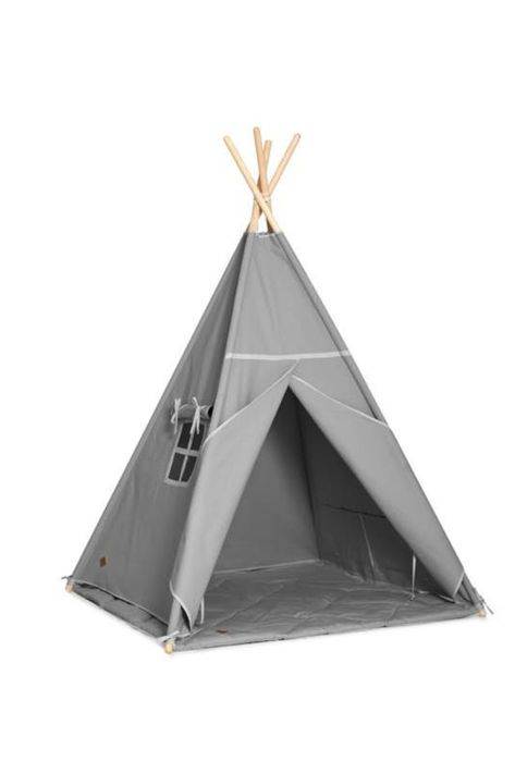 Namiot tipi uszkodzony
