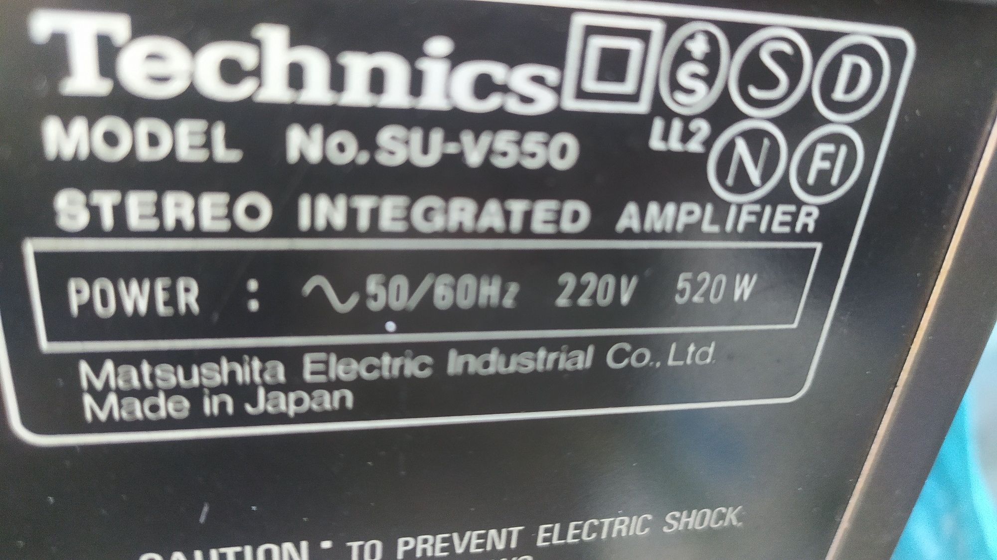wzmacniacz technics su-v550