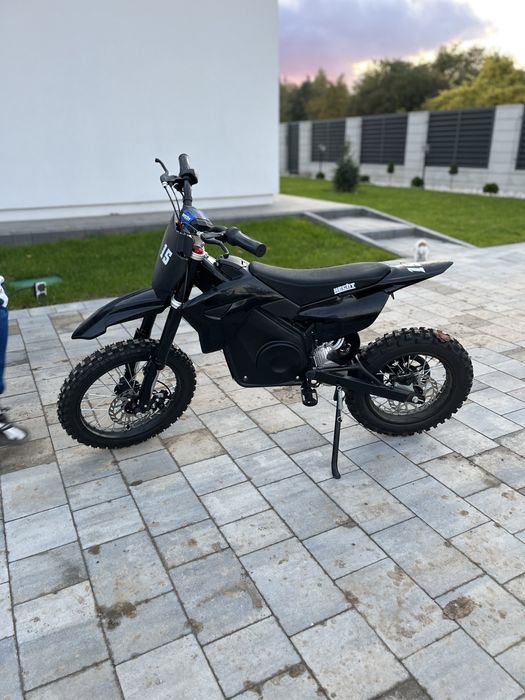 Kross akumulatorowy Hecht 59150