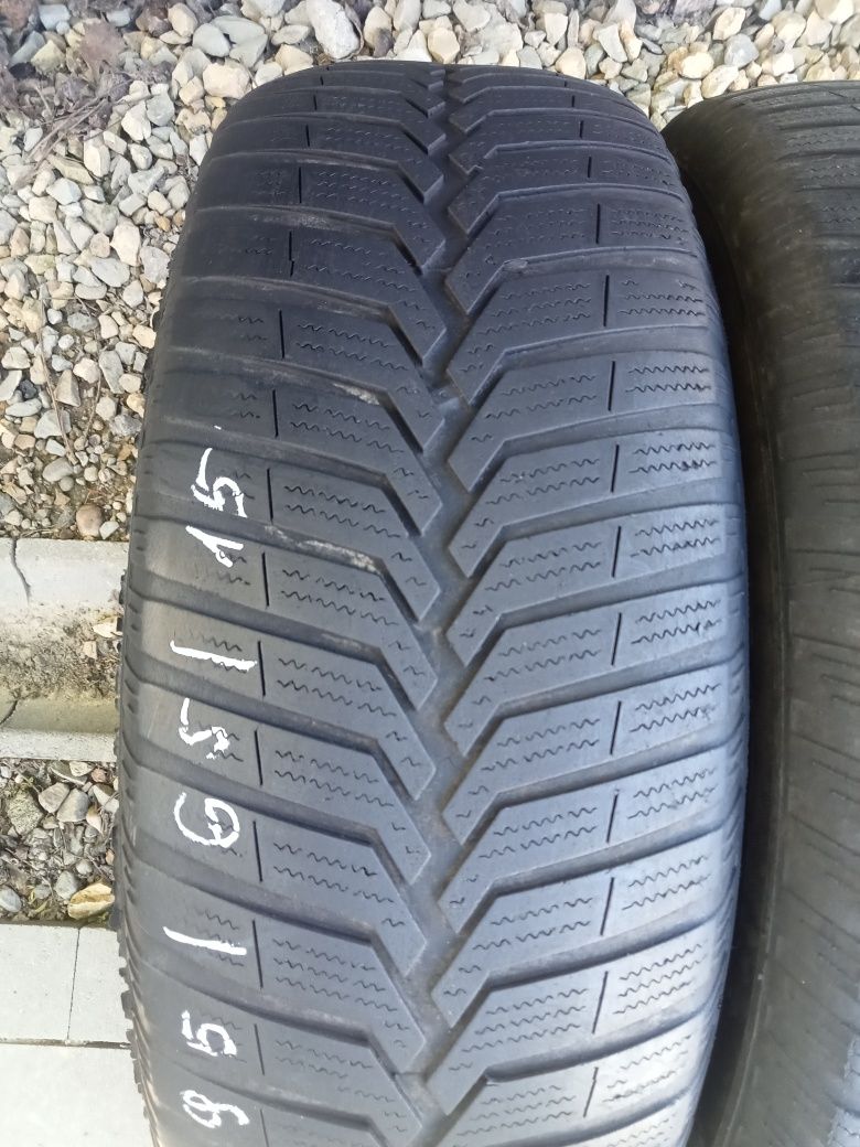 2x Opony Używane Całoroczne 195/65R15 Vredestein