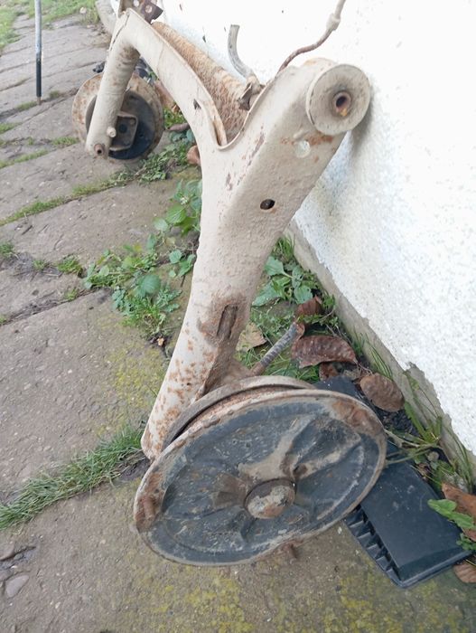 Задня балка на таврію