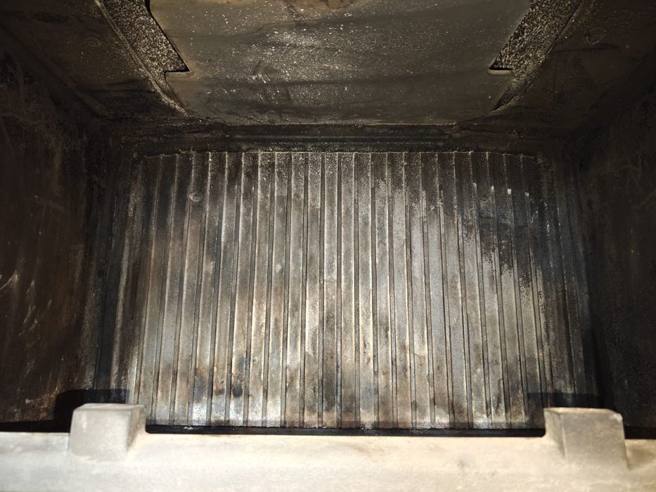 Wkład kominkowy z obudową z marmuru. Nordflam 24kW