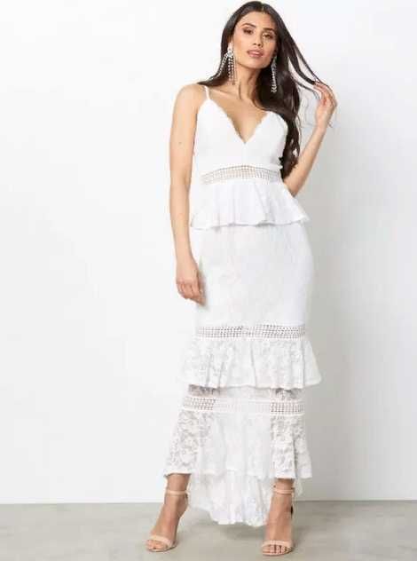 Очаровательное белое гипюровое ярусное длинное платье Love Ttriangle