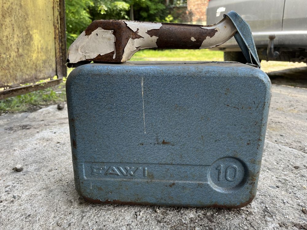 Kanister na paliwo FAWI 10L VW Garbus FSO PRL Fiat 126p Junak WFM WSK