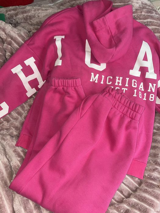 Теплий жіночий спортивний костюм