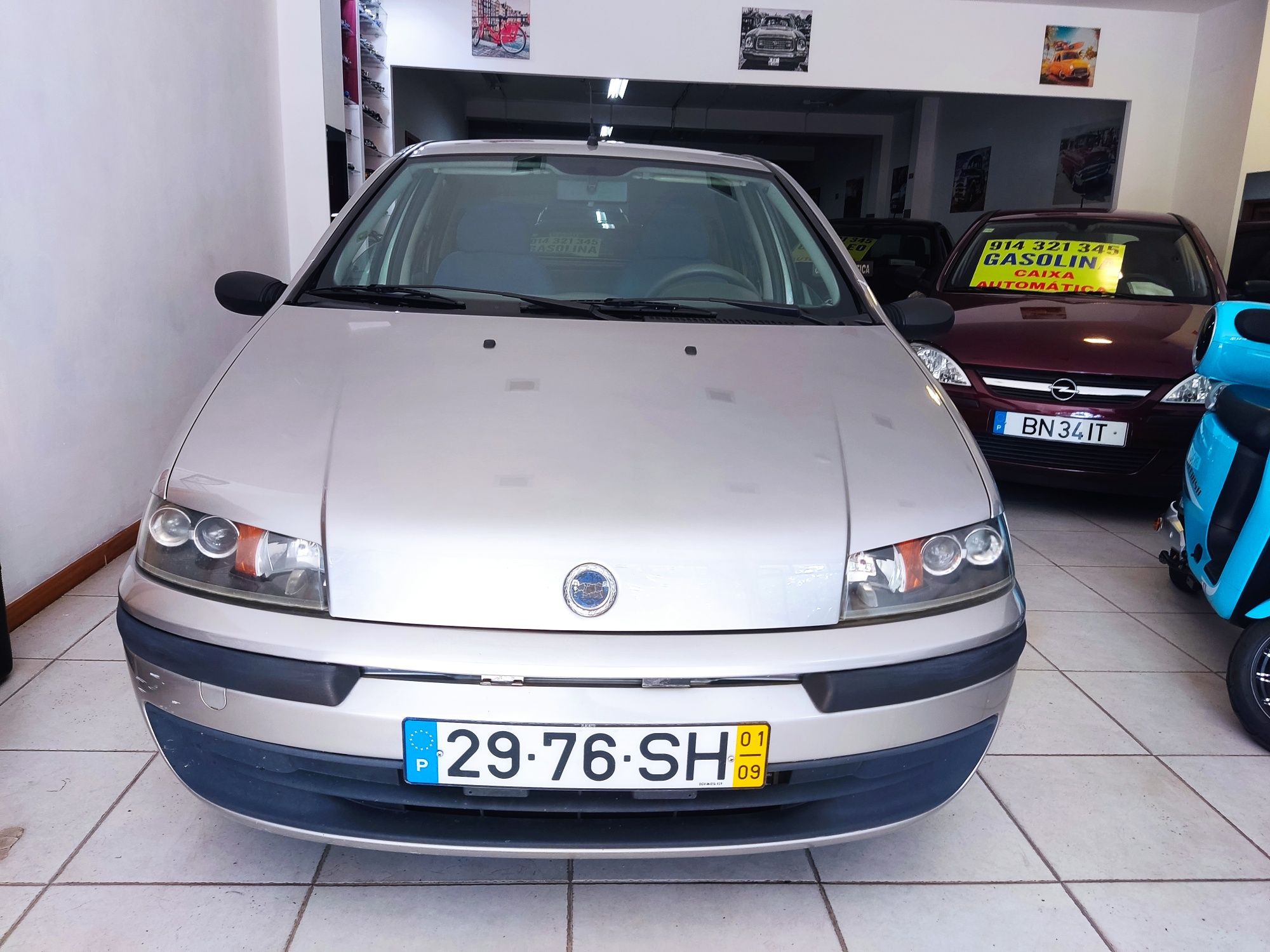 Fiat Punto 1.2 CAIXA AUTOMÁTICA