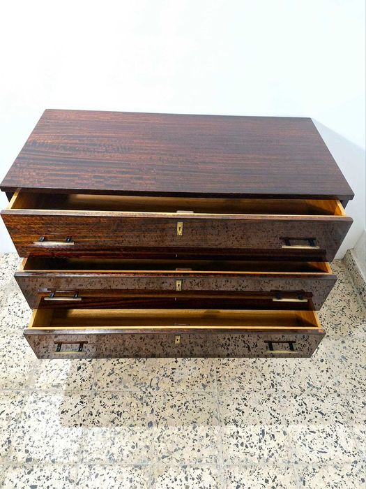 Comoda Vintage de madeira. Vintage Wooden Dresser