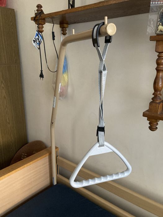 Łóżko rehabilitacyjne elektryczne z materacem