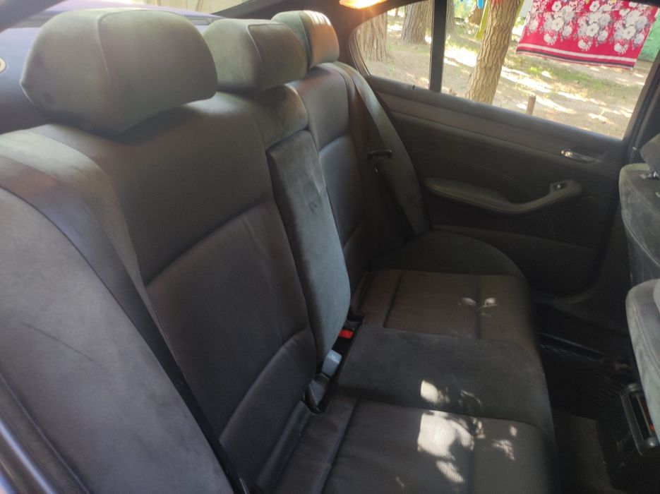 Продам BMW E46 318i 2.0 газ/бензин МКПП