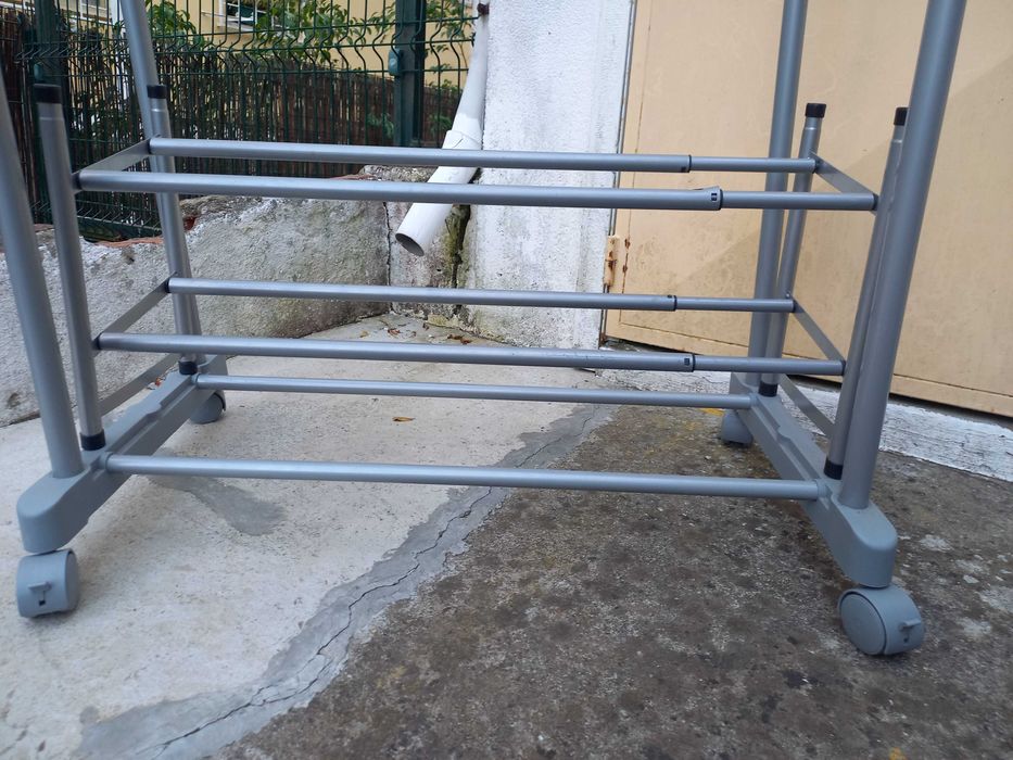 Cabide duplo para Organizar Roupa e Sapatos