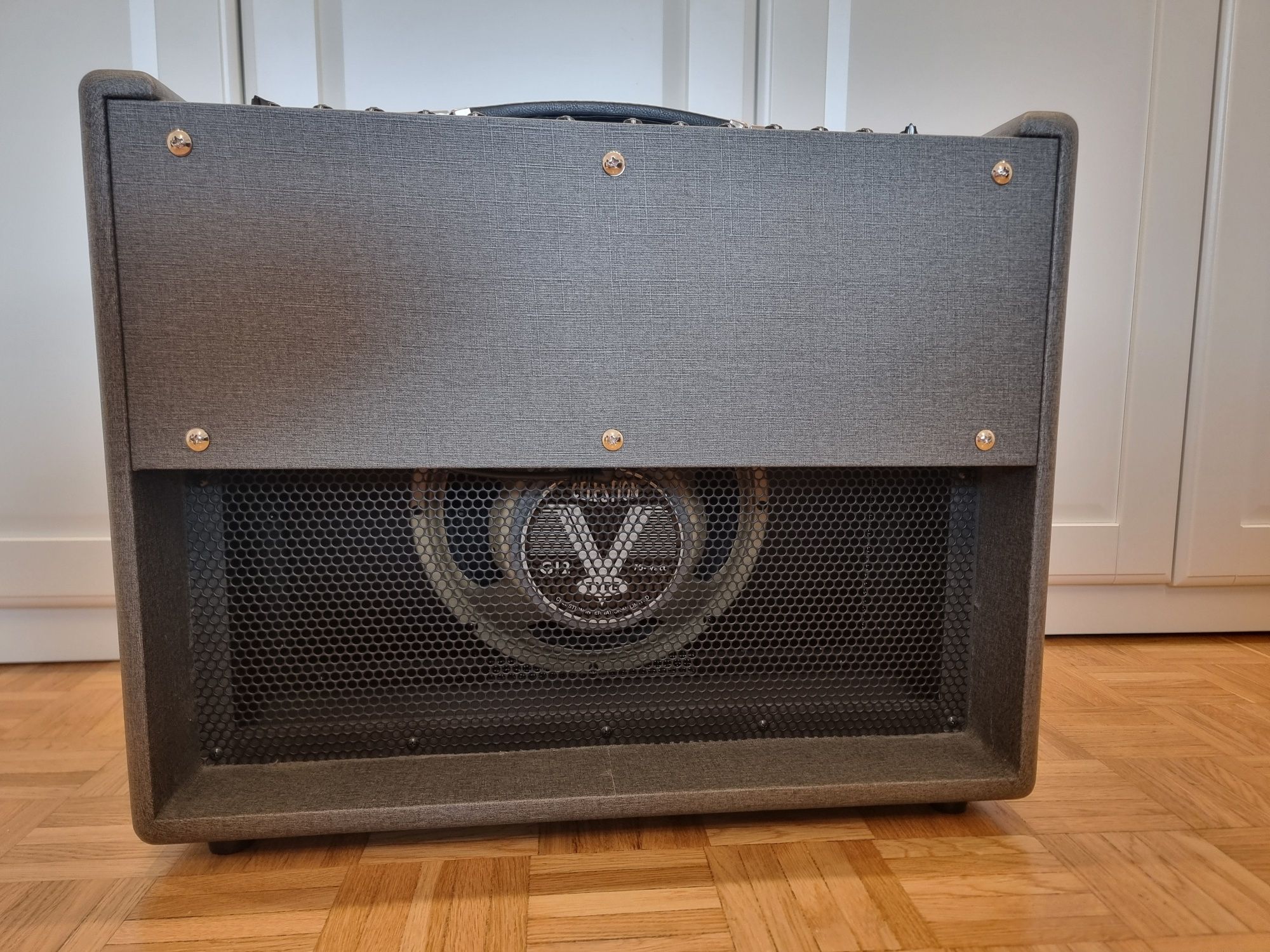 Blackstar:  Silverline Deluxe 100W 1x12 + sterownik podłogowy