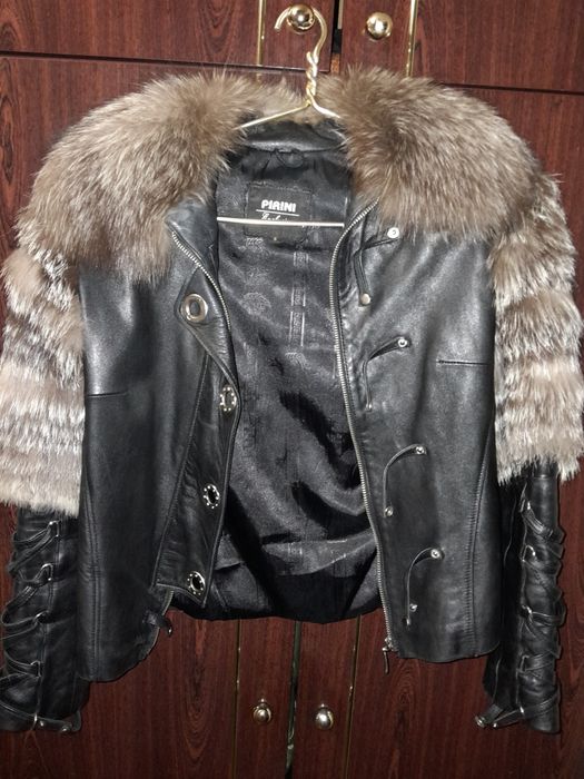 Продам кожаную куртку