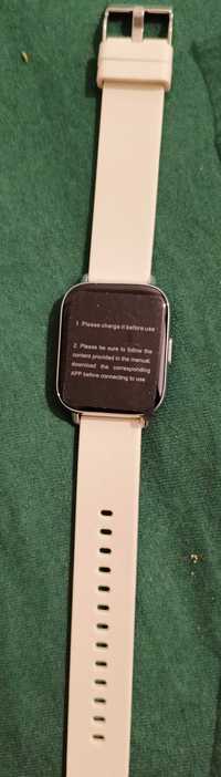 nowy smart watch bialy