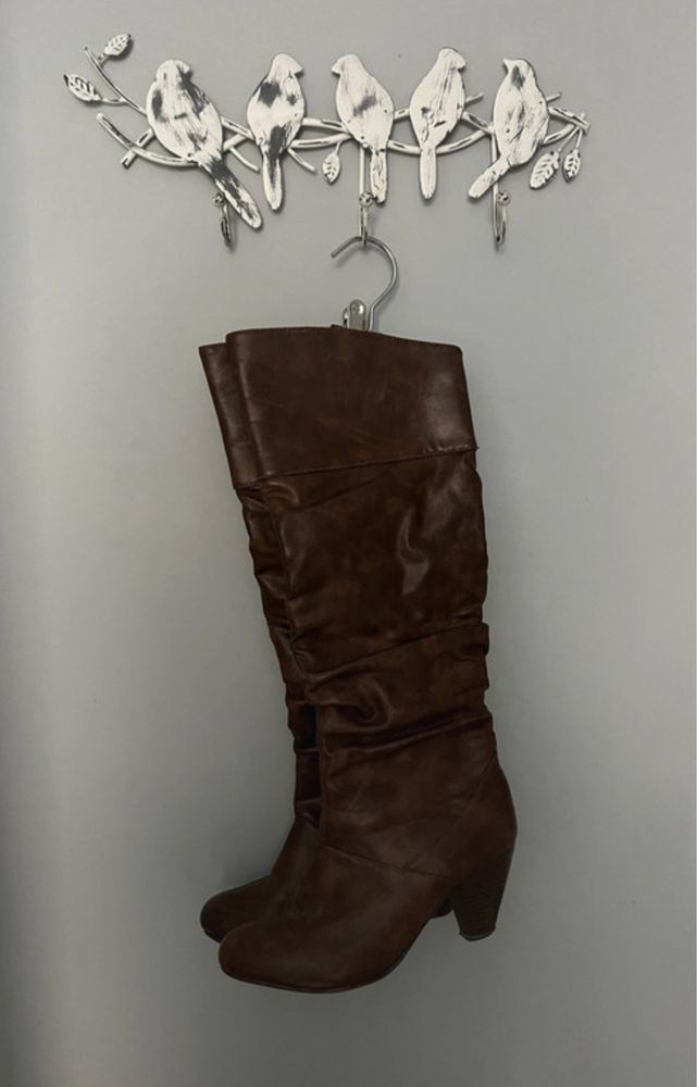 Kozaki wysokie brązowe Primark
