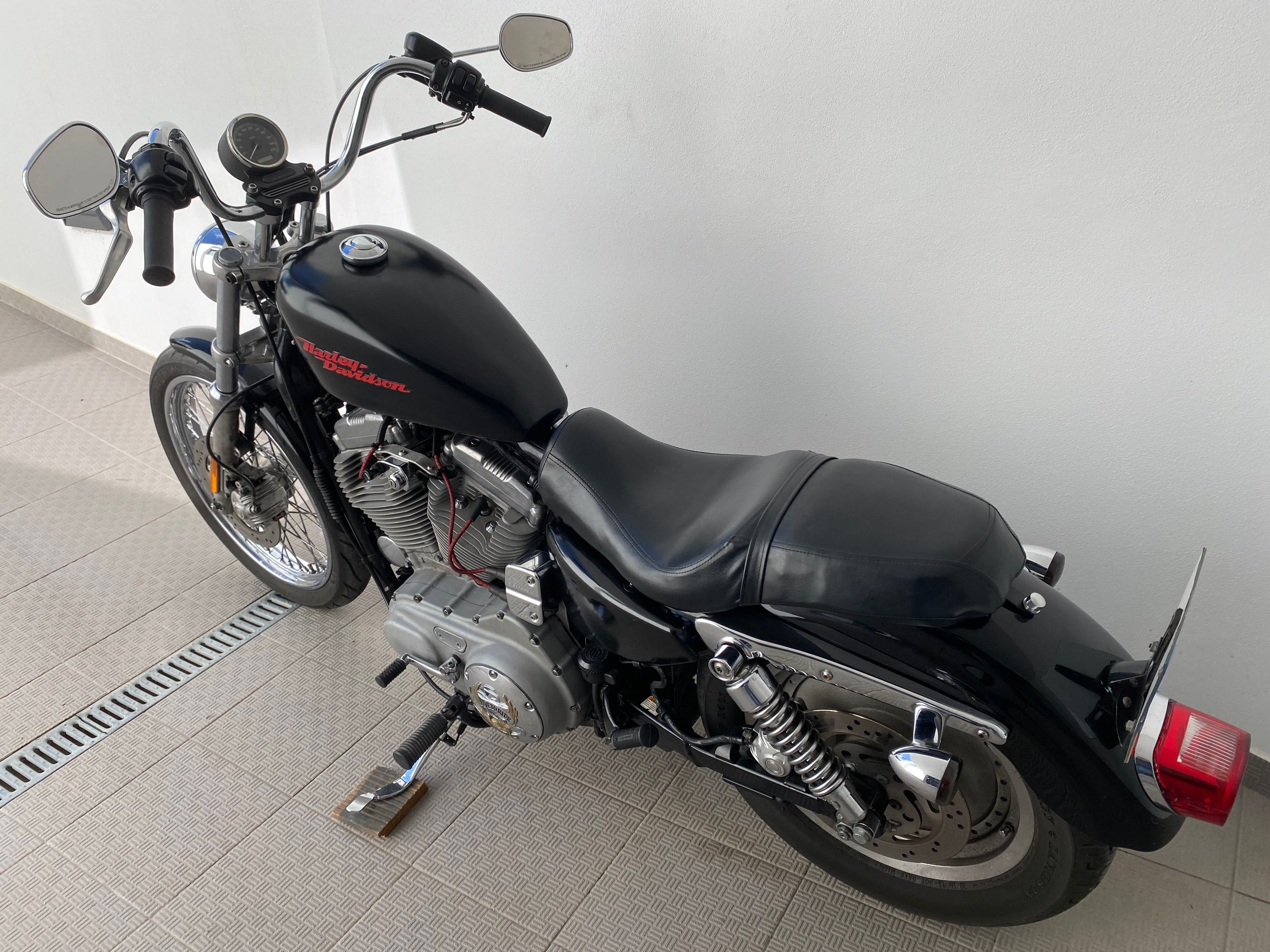 Harley Davidson Sportster 883 (look 72) 2005