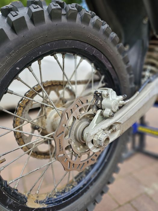 Husqvarna FC250.
