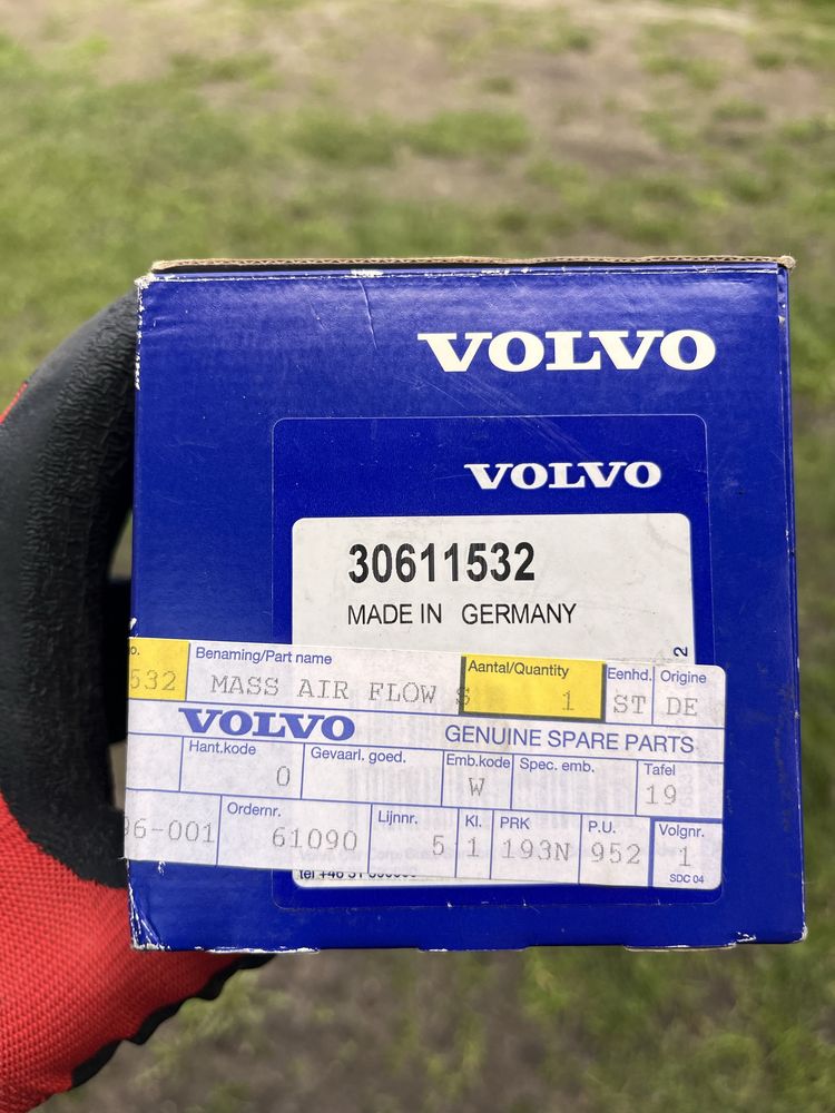 Nowy oryginalny przeplywomierz Volvo V40 S40 1 generacji
