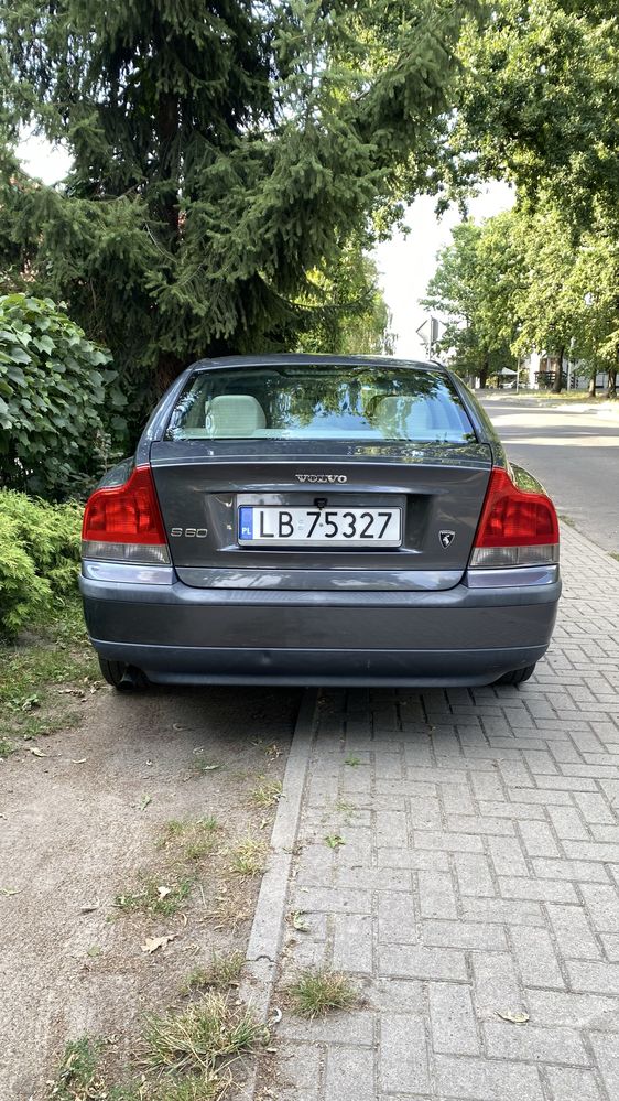Volvo S60 2.4 PB   2003 rok