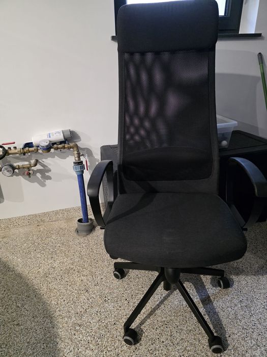 Sprzedam używane  krzesło Marcus Ikea